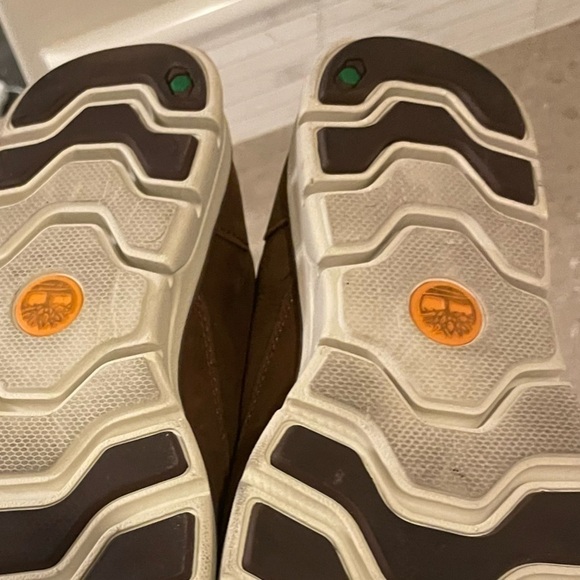 Timberland Brown Suede Shoes for Men Size 9. - Picture 12 of 14